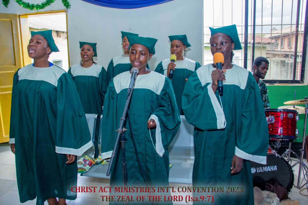 choir ministering